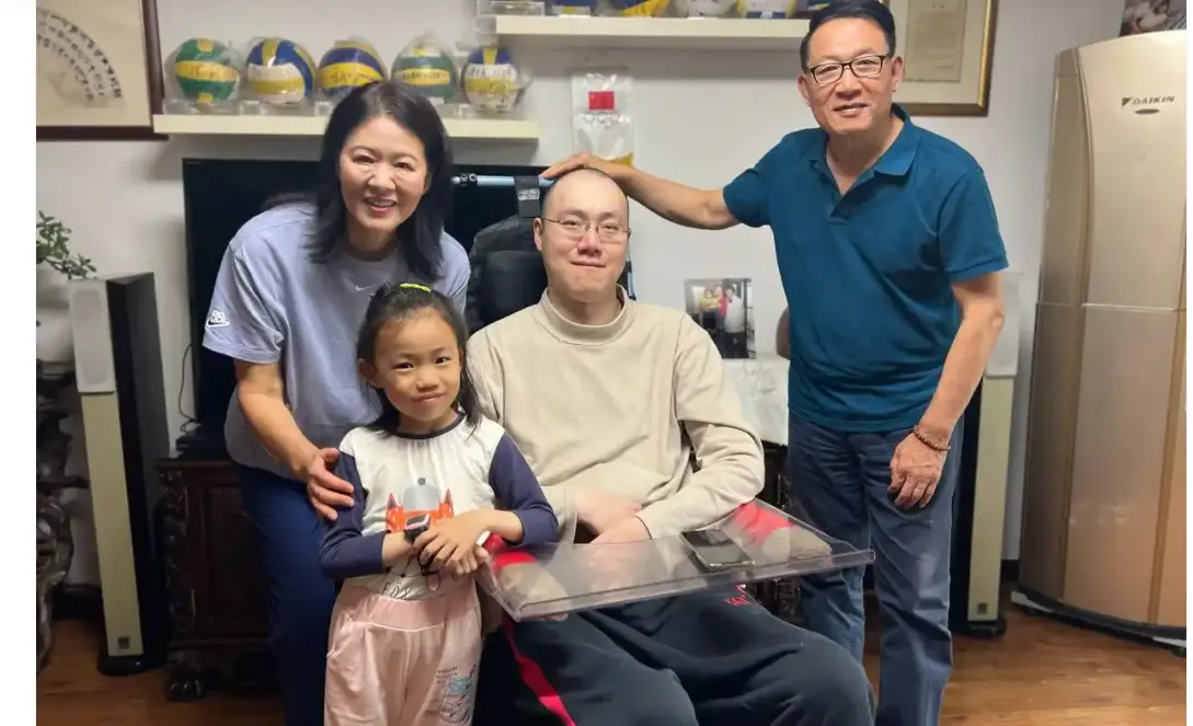 超前几届 超前几届