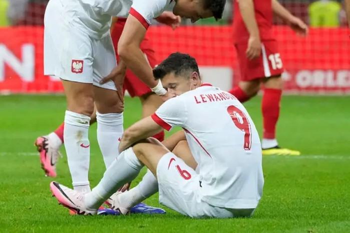 择不上场, 球员在俱乐 择不上场, 球员在俱乐