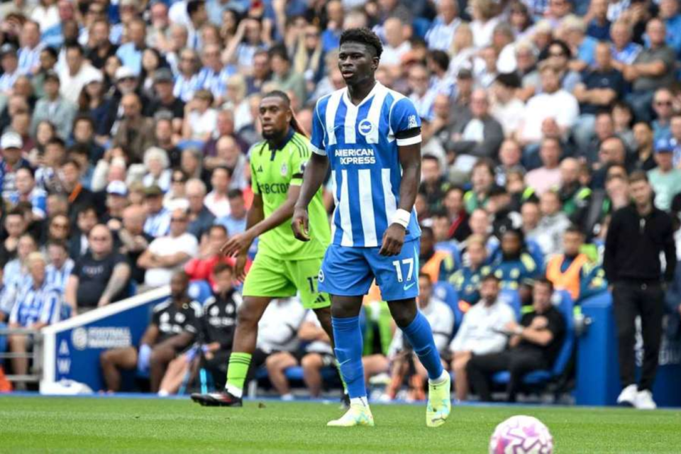 曼联的计划, 费超过 曼联的计划, 费超过